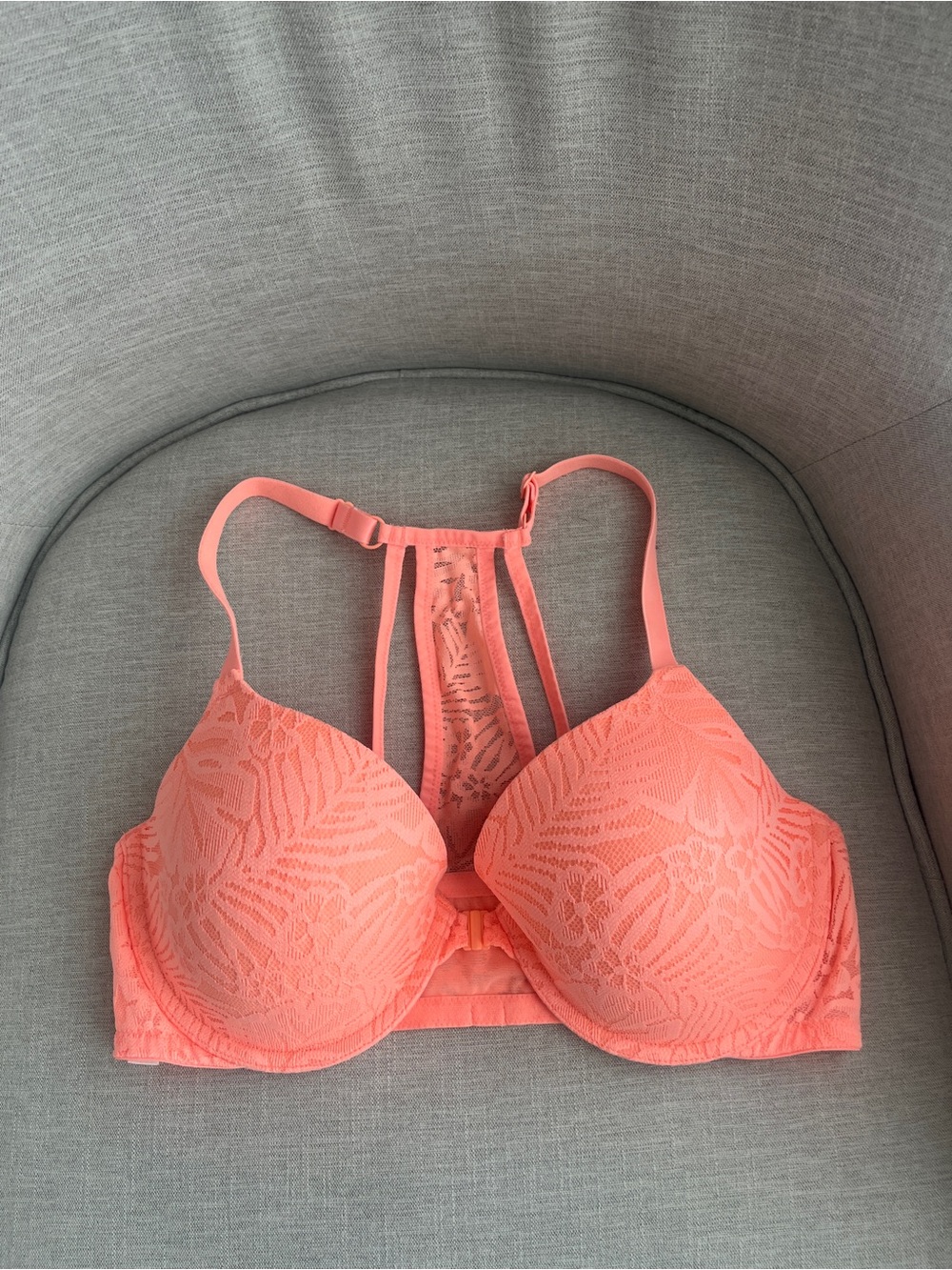 Victoria's Secret Very Sexy Front-Close Push-Up Bra Coral Palm Lace Racerback